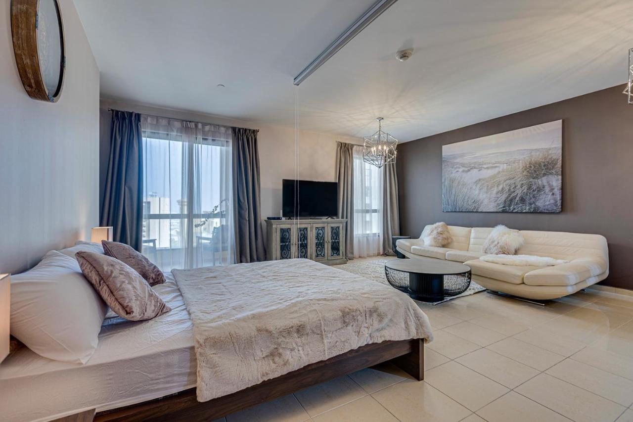 Apartment Entire Serviced Studio Jbr Sea View Balcony *